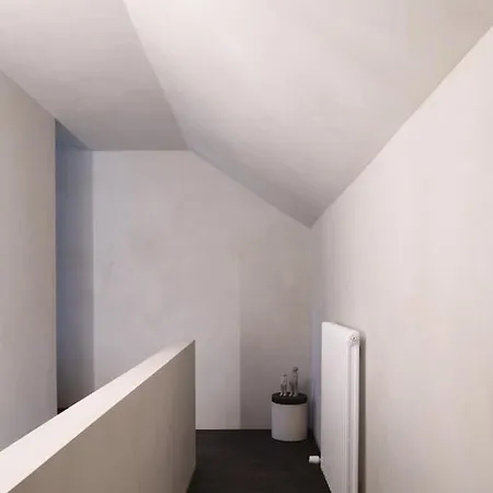 Konukevi Dezwartefles 4*