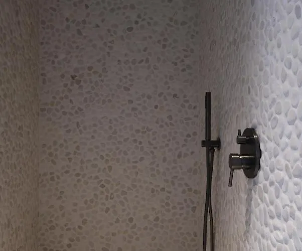 Dezwartefles Pensjonat Gandawa